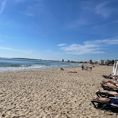 Monte Carlo Private *